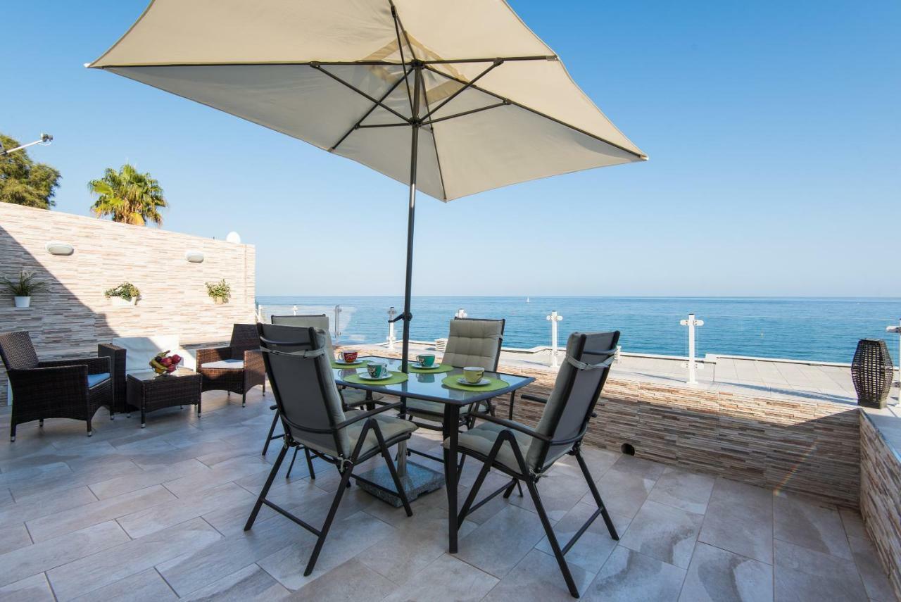 Seashore Bungalow Stunning Torremolinos Exteriör bild